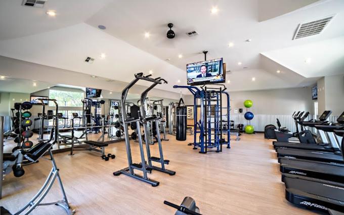 Spacious 2Br King Suites W Pool, Gym, Laundry - Close To Downtown Austin Luaran gambar