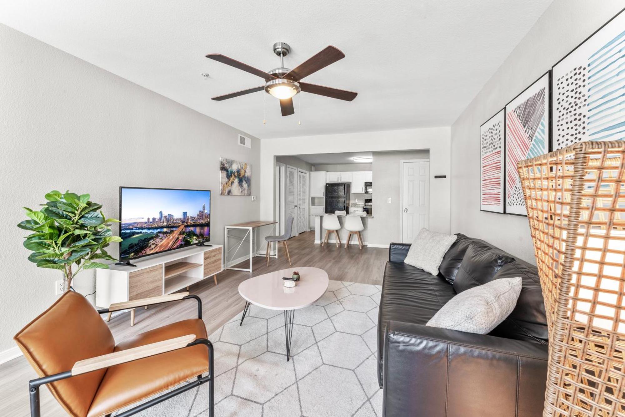 Spacious 2Br King Suites W Pool, Gym, Laundry - Close To Downtown Austin Luaran gambar