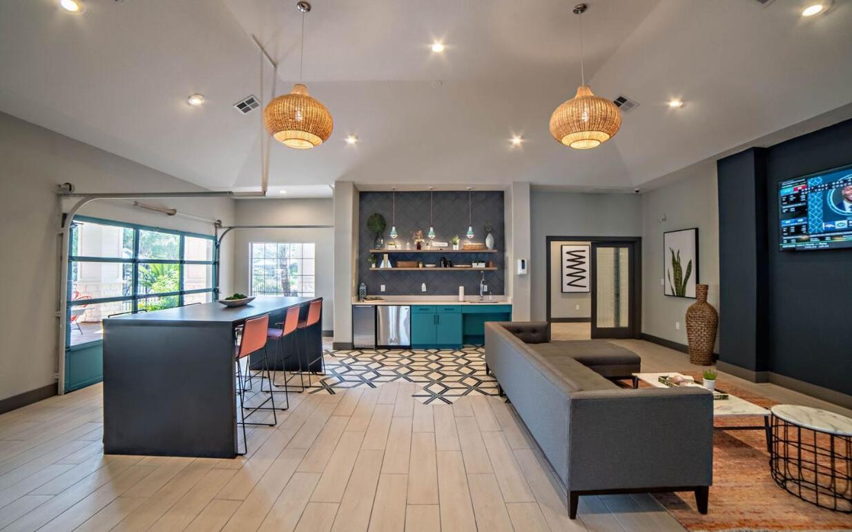 Spacious 2Br King Suites W Pool, Gym, Laundry - Close To Downtown Austin Luaran gambar
